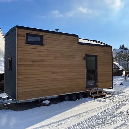 Tiny House *